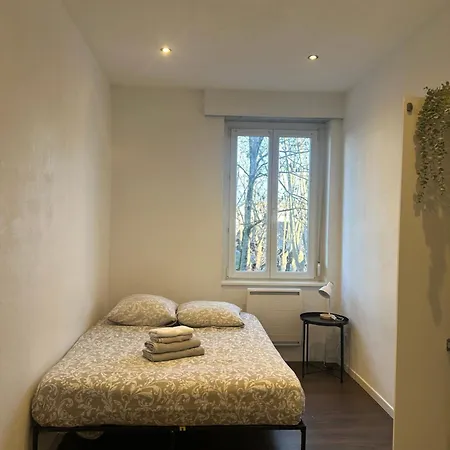 # Le 11 # Joli F2 Rénové, Centre Appartement