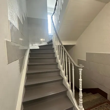 Appartement # Le 11 # Joli F2 Rénové, Centre